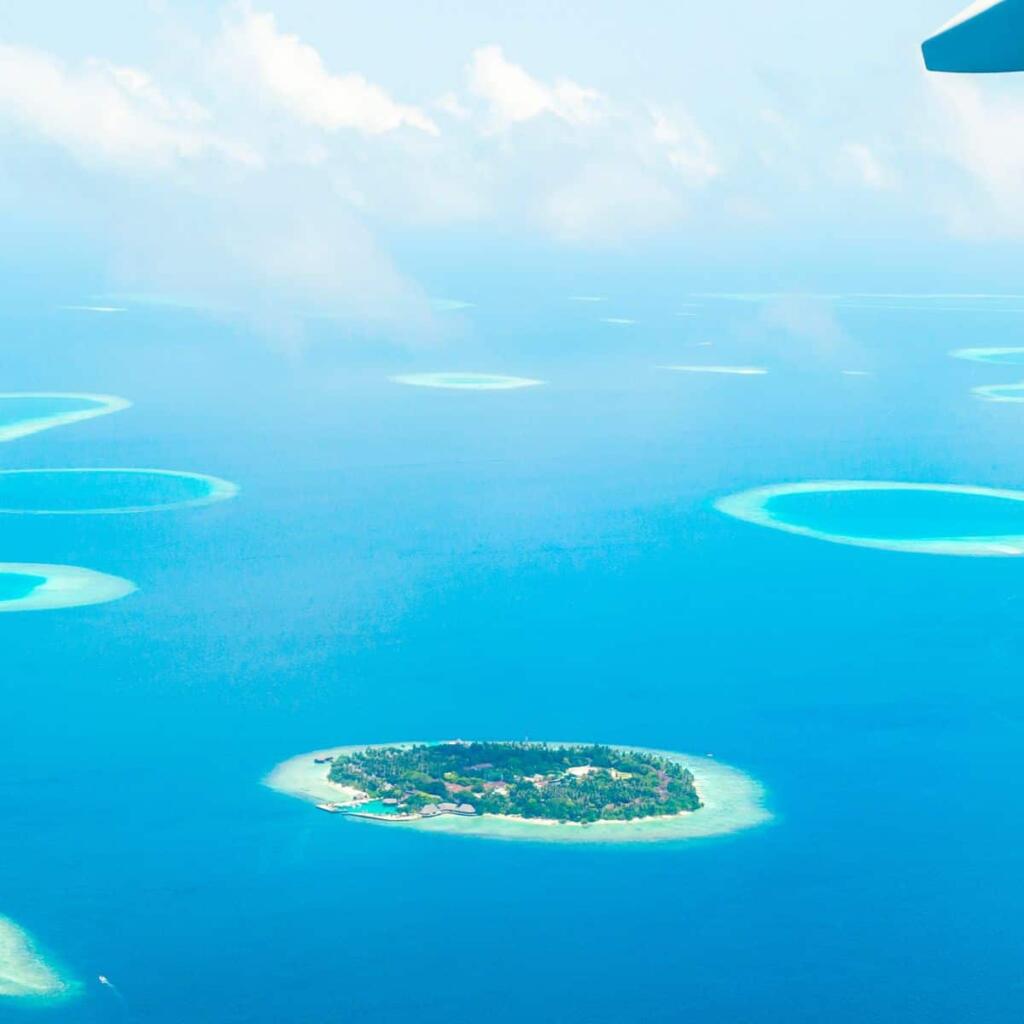 maldives-aerial-photo-PTKDMD4-1-1024x1024 5 motivos para escolher as Maldivas como destino de férias