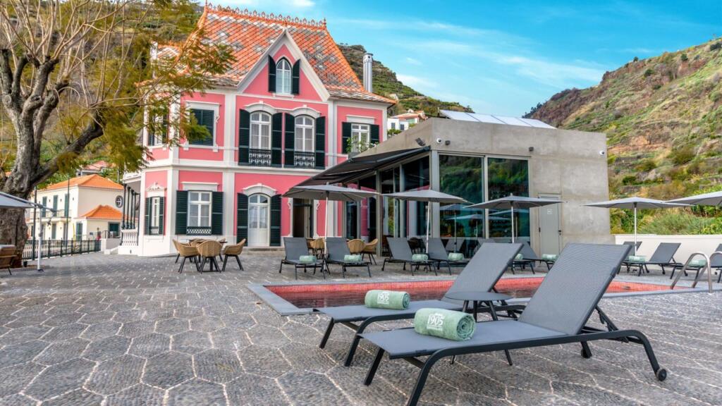 1905-zino-s-palace-gallerydsc08810-v221-1024x576 12 hotéis para férias em 2021 na Madeira