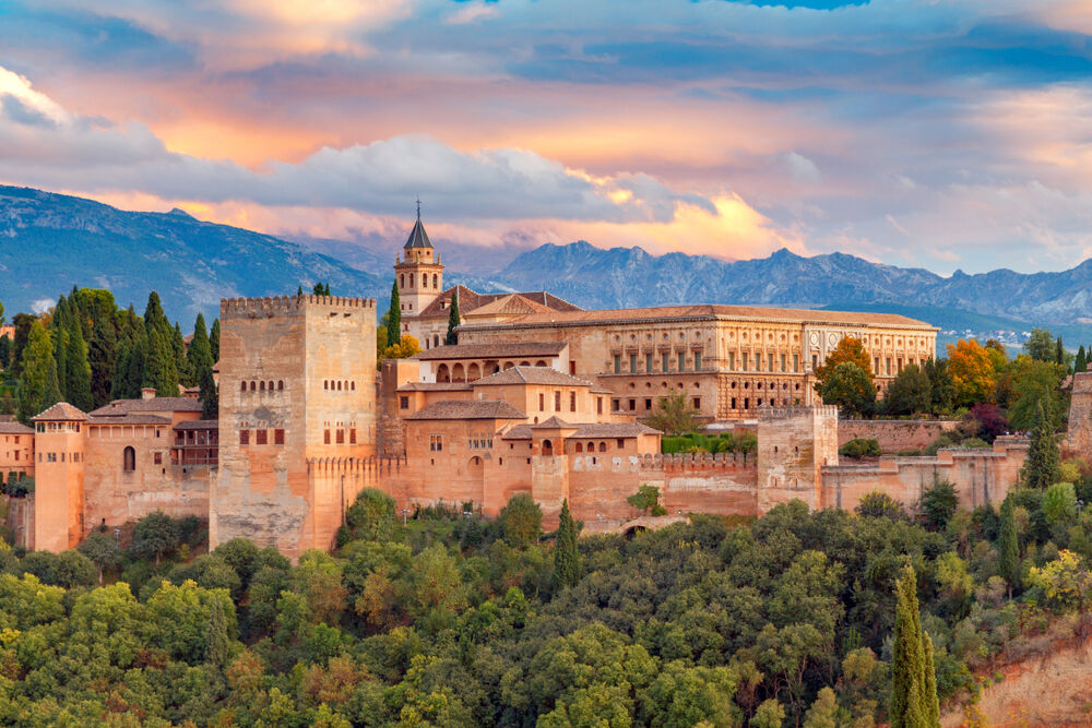 A-ALHAMBRA-GRANADA Os 10 castelos europeus mais populares no Instagram e um é português