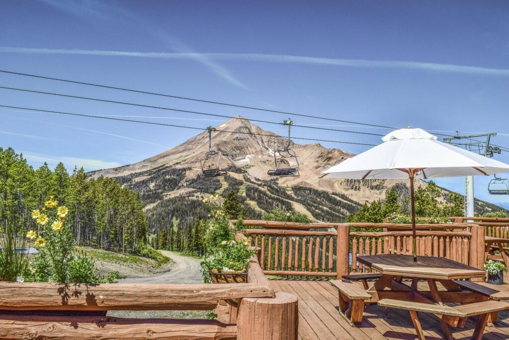 1-1-1-1024x683 A Airbnb está a alugar uma montanha em Montana nos Estados Unidos por 72€ a noite