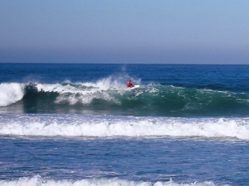 02.-Sintra-surfer-by-Gustavo-Verissimo Os 10 locais mais famosos para praticar surf em Portugal