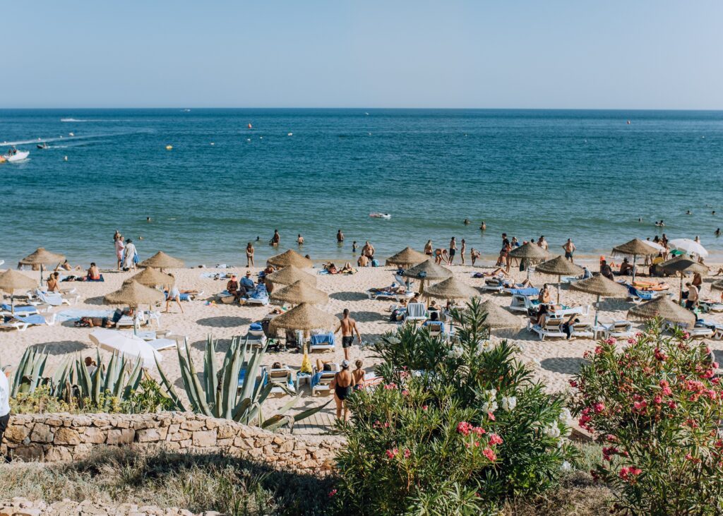 Grande-Real-Santa-Eulalia-Resort-Hotel-Spa-1-1024x731 Já tinha pensado numas férias em família no Algarve?