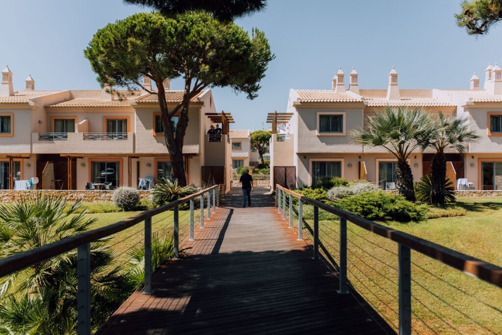 Grande-Real-Santa-Eulalia-Resort-Hotel-Spa-6-2-1024x683 Já tinha pensado numas férias em família no Algarve?