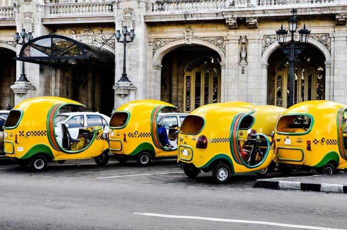 Coco-taxis-in-Havana