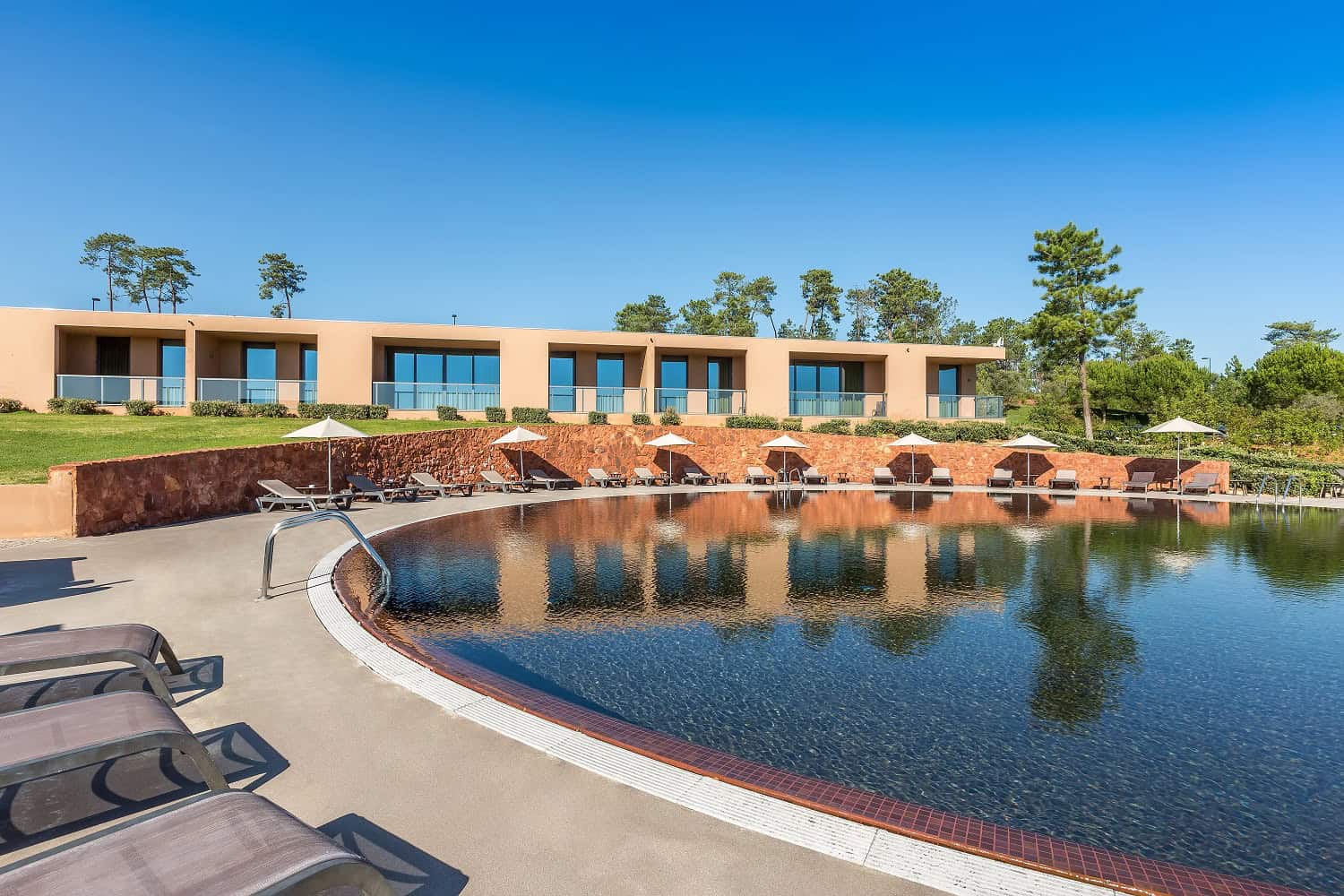 Celebre a reabertura do NAU Morgado Golf & Country Club, no Algarve, com descontos até 30%