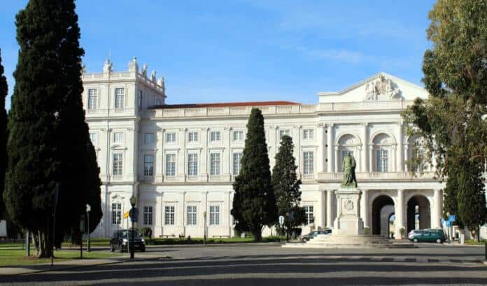 Lisbon,_the_Palácio_Nacional_da_Ajuda