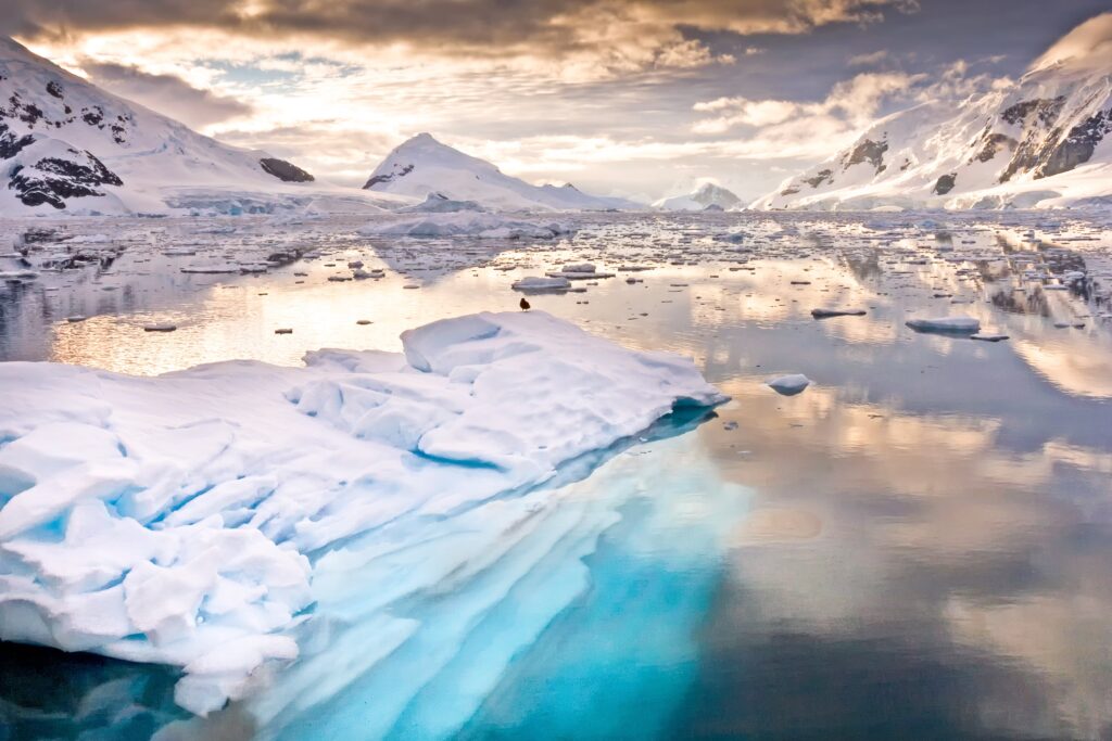 Antartida-3-1024x683 Os 7 destinos mais luxuosos do mundo