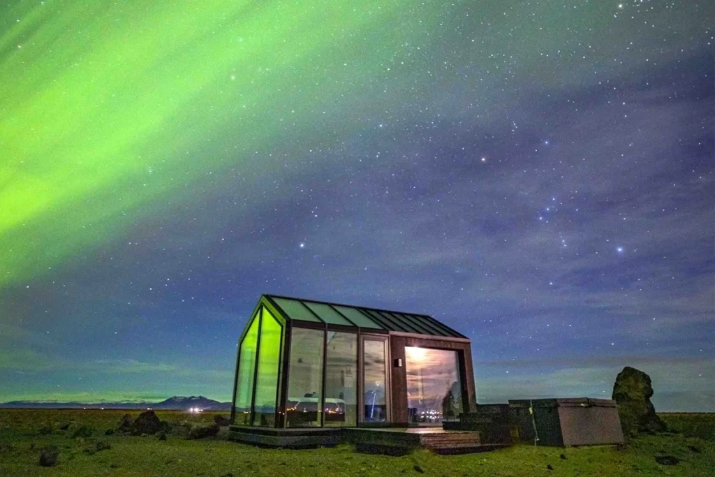 Iceland-5-the-most-romantic-Airbnbs-in-Europe-june30-grab-from-airbnb.jpeg-1024x683 Os 7 Airbnbs mais românticos na Europa (e um deles é português)