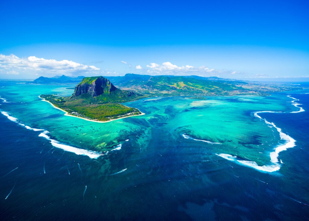 Ilha-Mauricias-2-1024x731 Os 7 destinos mais luxuosos do mundo