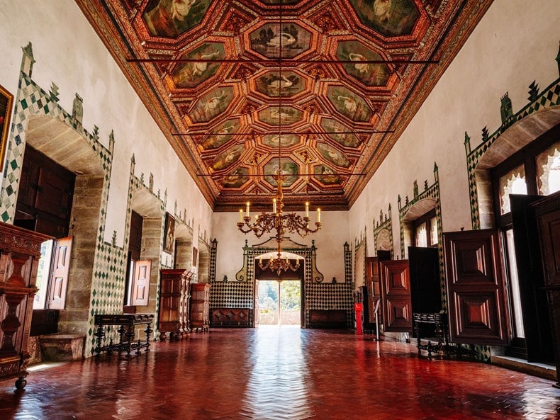parques_de_sintra_palacio_nacional_de_sintra_sala_cisnes Zoomguide: a aplicação web que proporciona uma visita mais detalhada ao Palácio Nacional de Sintra
