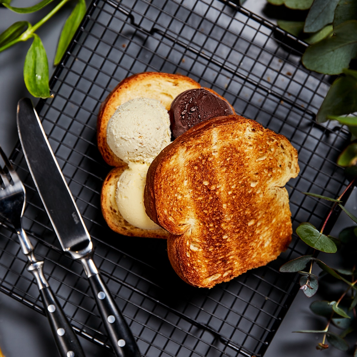 Gelateria-La-Romana-Toast-gelato-1 Antes que derreta com o calor, conheça as novidades destas 3 marcas de gelados