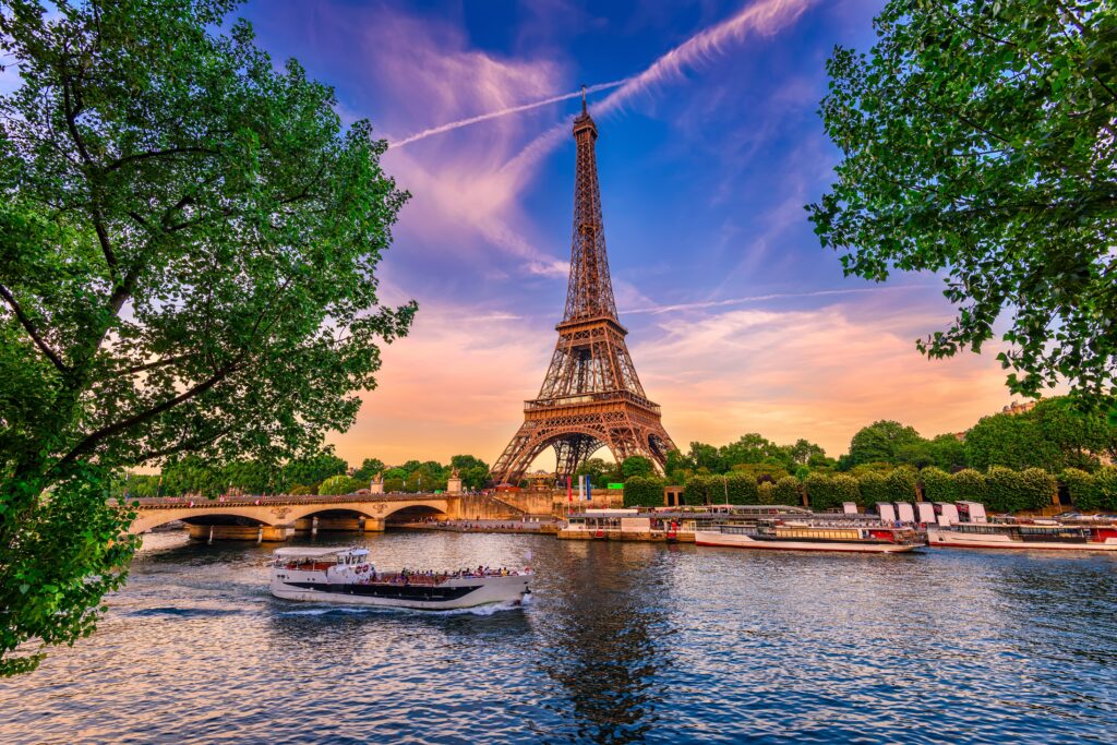 Paris-1024x683 Conheça as 10 cidades mais fotografadas de 2022