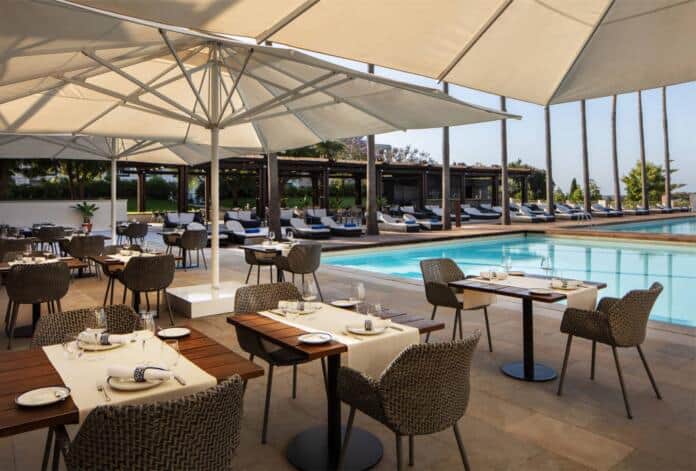 Anantara_Vilamoura_Algarve_Resort_Ria_Restaurant_Terrace_Pool