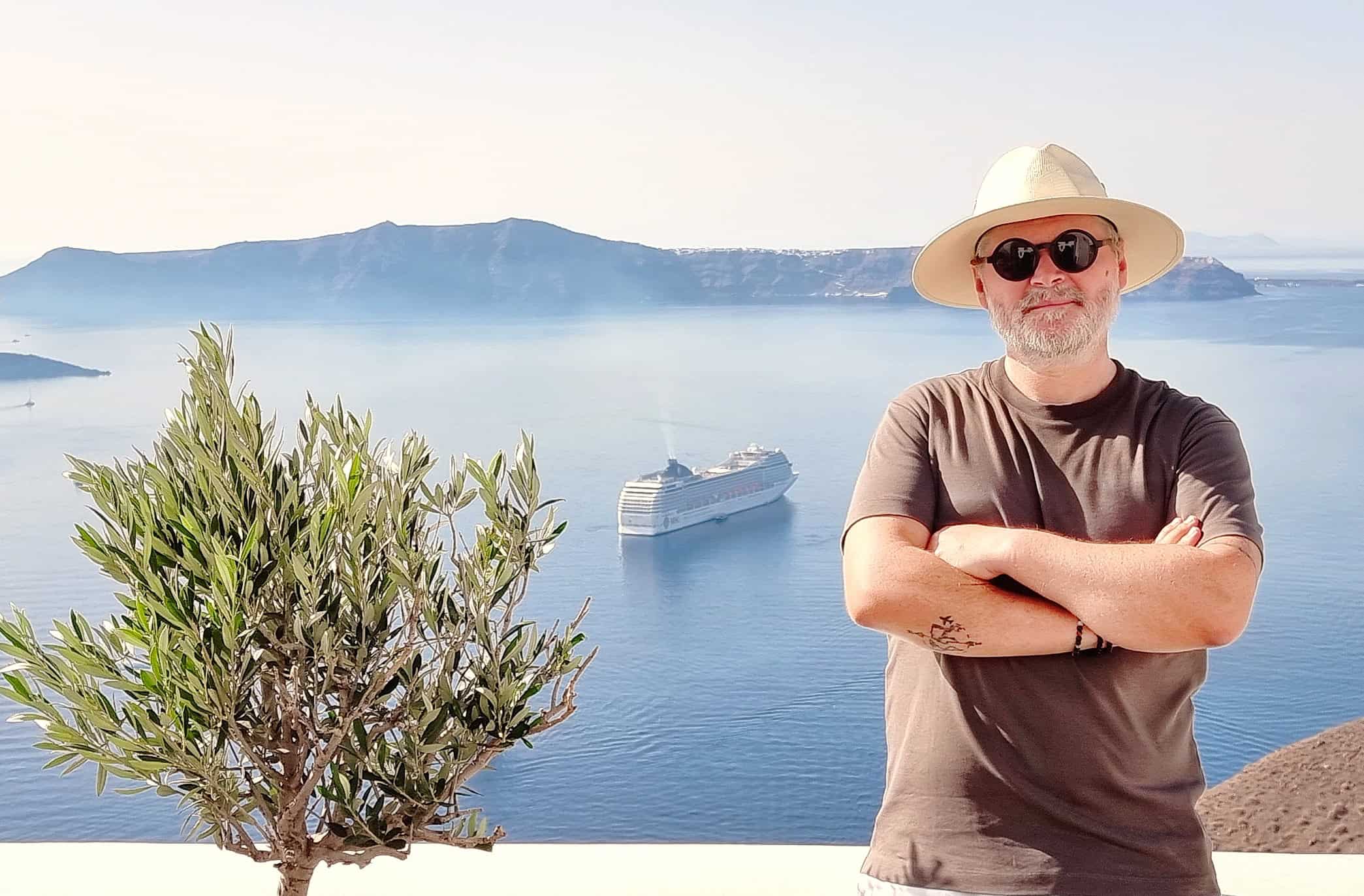 Está a pensar fazer uma viagem de cruzeiro? Confira as dicas do fundador do Cruise Lovers Blog Marco Lima, CEO da agência de viagens Famatour, especializada em cruzeiros e fundador do blog Cruise Lovers Blog (cruiselovers.pt)