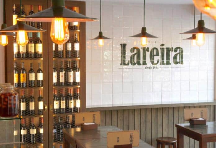 O LAREIRA abriu no Largo Conde Barão, nº 37, em Santos