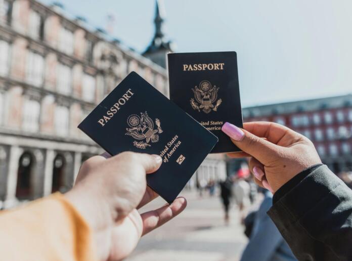 Saiba quais são os passaportes mais poderosos do mundo em 2025. Fonte: Spencer Davis/Unsplash