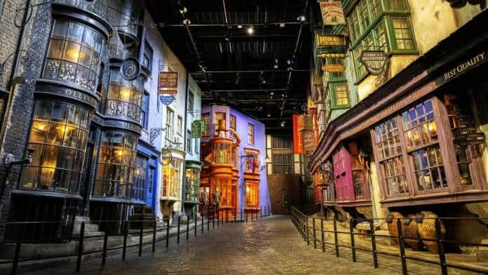 diagon-alley Parque temático de Harry Potter da Warner Bros em Tóquio, Japão. Fonte: Tripadvisor