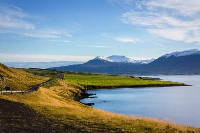 image Akureyri, na Islândia.