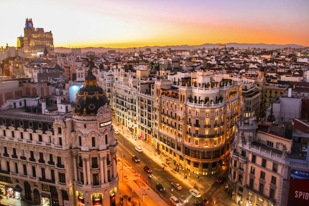 florian-wehde-madrid-1024x683 Descubra os 10 destinos mais calmos da Europa para fugir ao stress