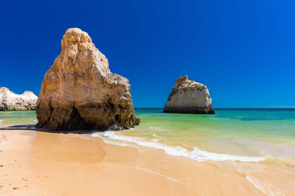 Praia dos Três Irmãos