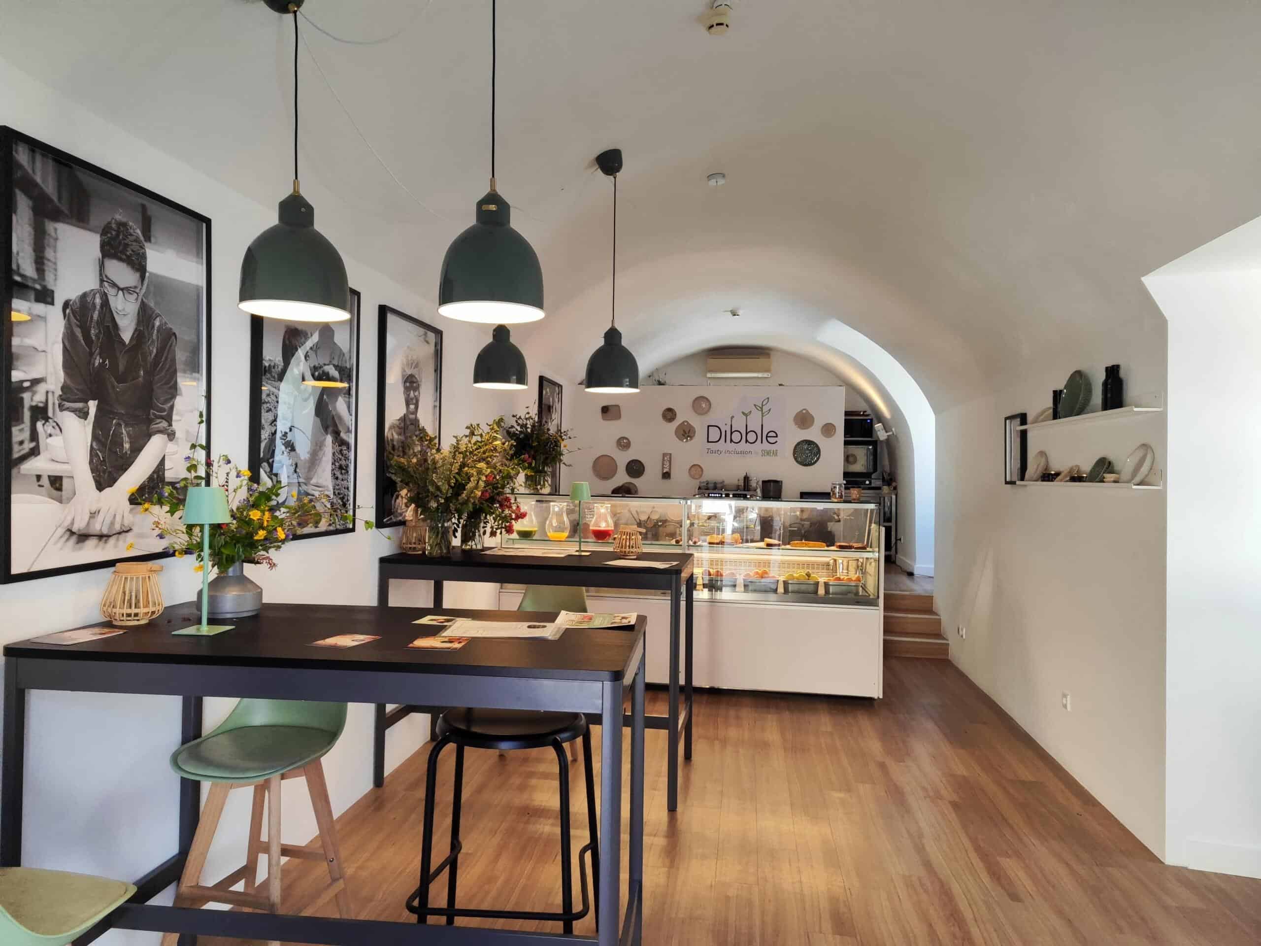Dibble: Há um novo café em Cascais que promove a inclusão no trabalho ...