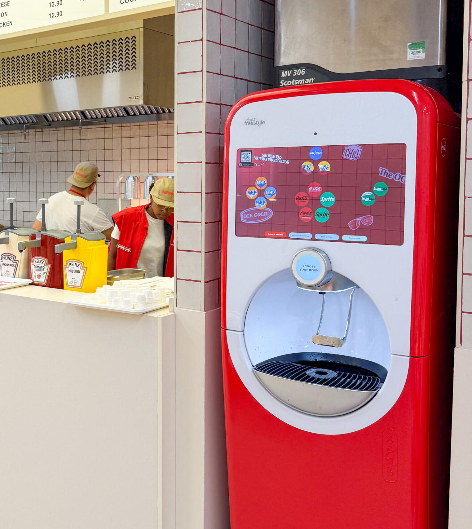 IMG_6237-edited Chegou a primeira Coca-Cola Freestyle à restauração em Portugal (com mais de 100 combinações possíveis)