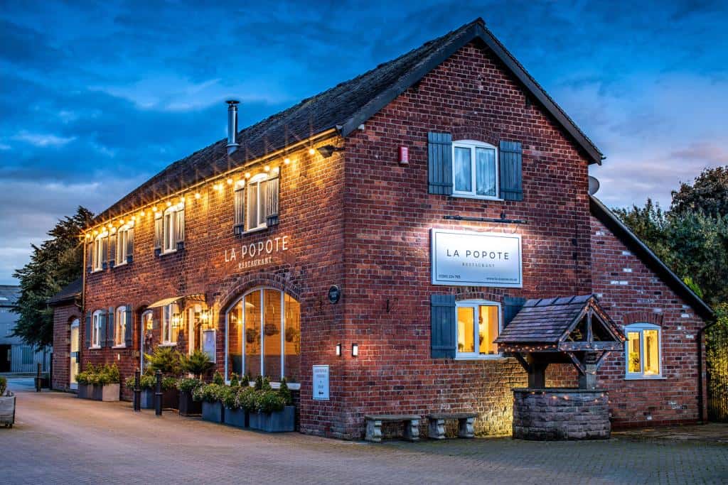 O restaurante La Popote, no Norte de Inglaterra, estreou uma carta de águas com gás