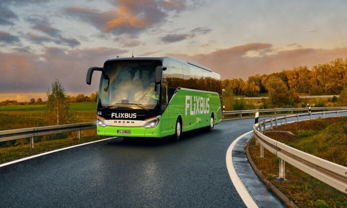 flixbus-maxthrelfallphoto-16-motorway-departure-evening-435-re II