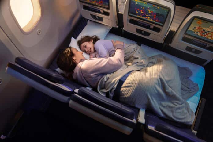 A United Airlines anunciou um novo conceito de lugares que promete tornar os voos longos muito mais confortáveis. A United Airlines anunciou um novo conceito de lugares que promete tornar os voos longos muito mais confortáveis.