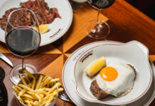 O bife continua a ser a estrela, mas há novas razões para visitar o Café de São Bento Cascais este verão
