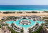 Um resort em Cabo Verde renovou-se de cima a baixo e agora é pensado para famílias (com tudo incluído 24 horas) Riu Touareg, no sul da ilha da Boa Vista, em Cabo Verde.